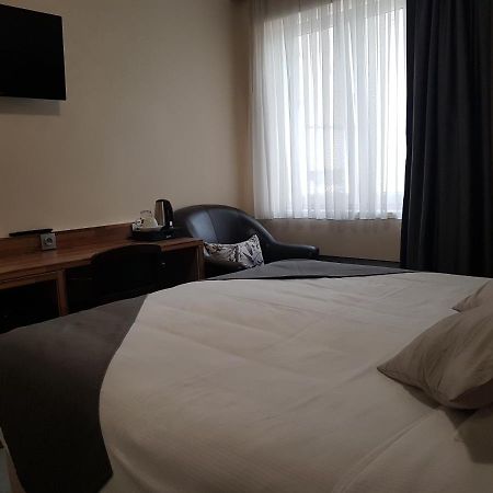 Hotel Meribel Saint-Josse-ten-Noode Екстер'єр фото