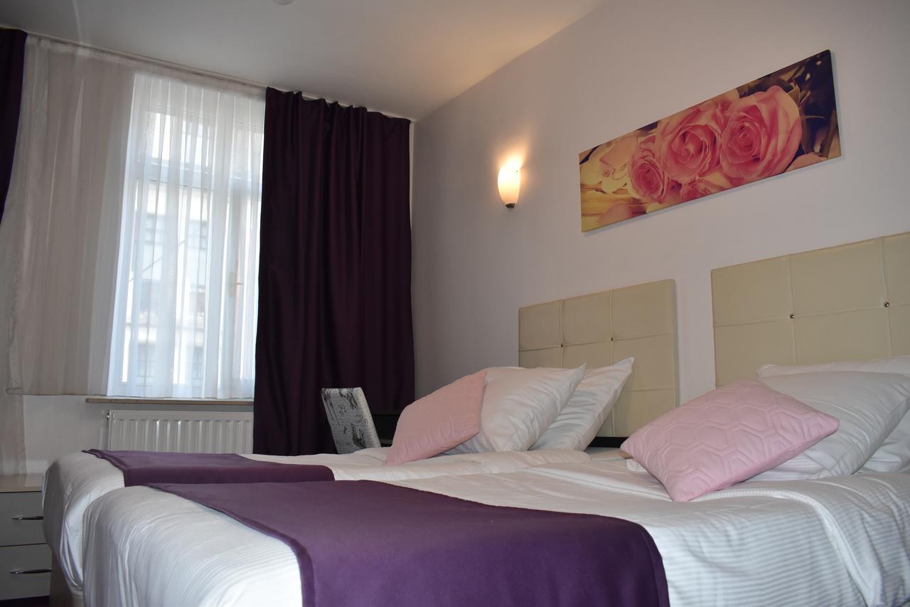Hotel Meribel Saint-Josse-ten-Noode Екстер'єр фото