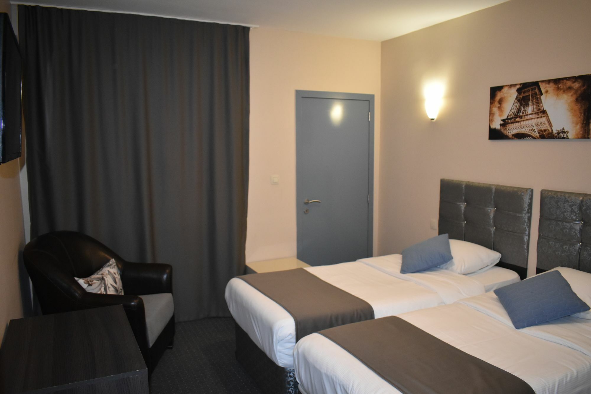 Hotel Meribel Saint-Josse-ten-Noode Екстер'єр фото