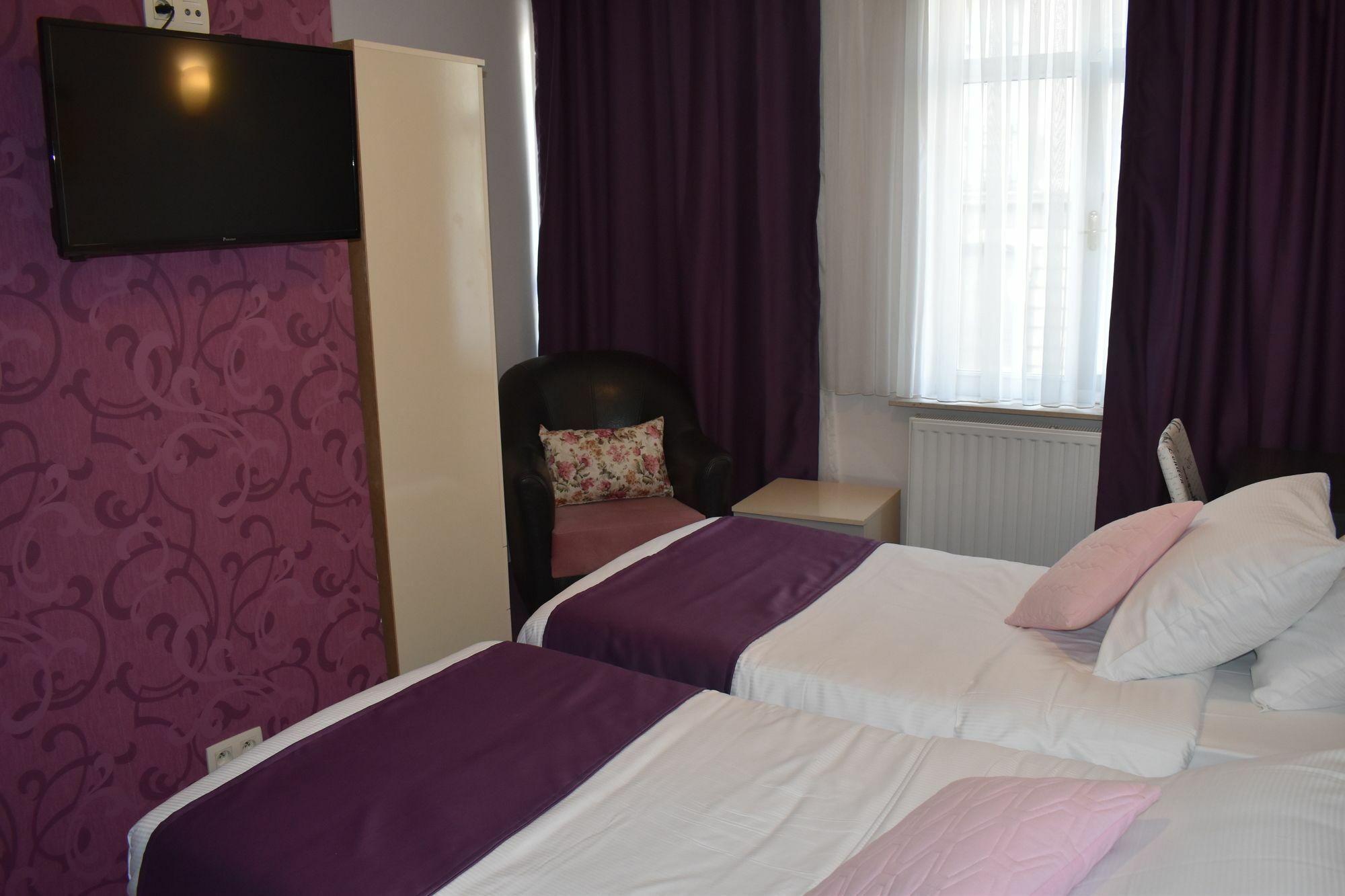 Hotel Meribel Saint-Josse-ten-Noode Екстер'єр фото