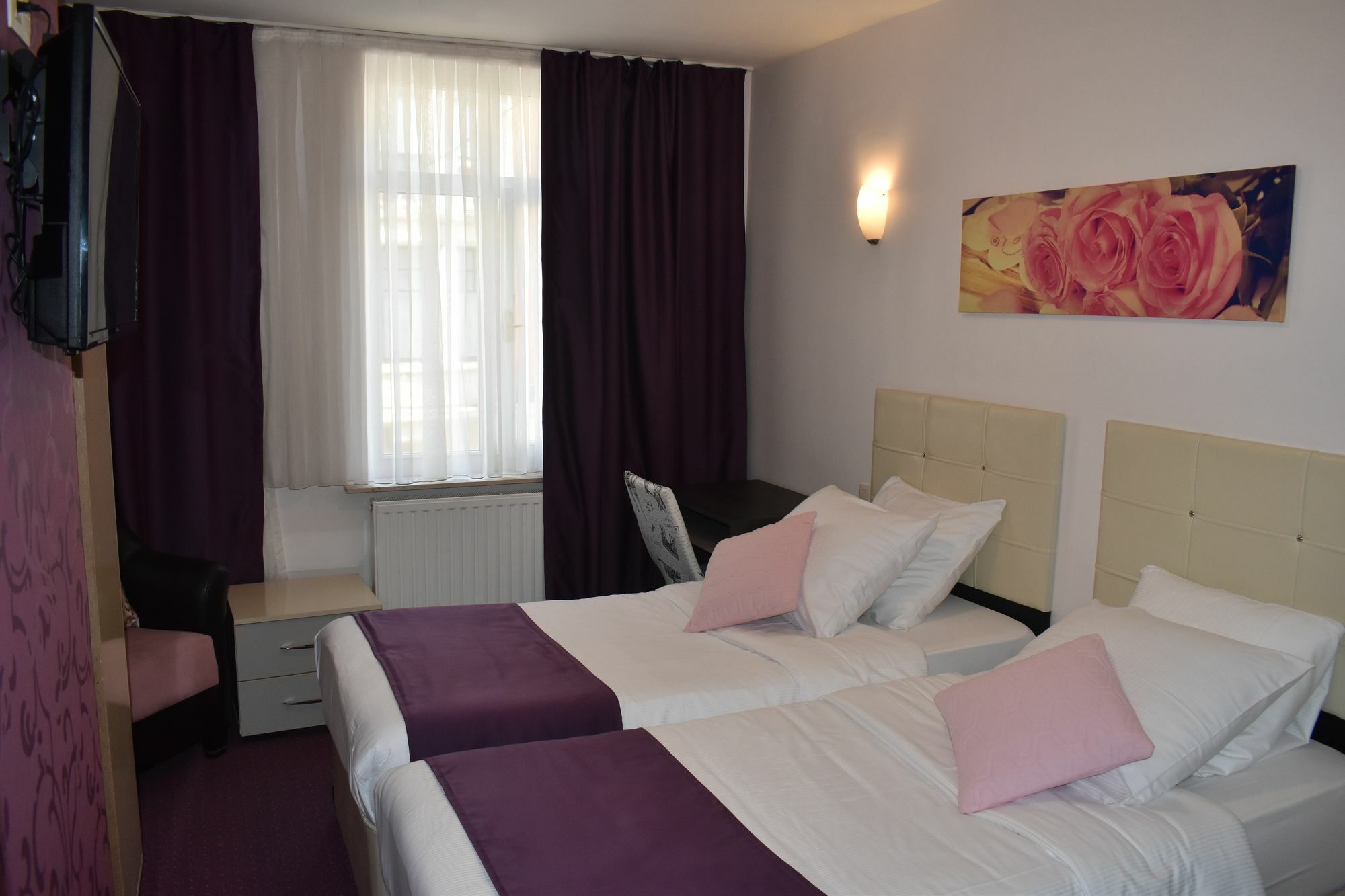 Hotel Meribel Saint-Josse-ten-Noode Екстер'єр фото