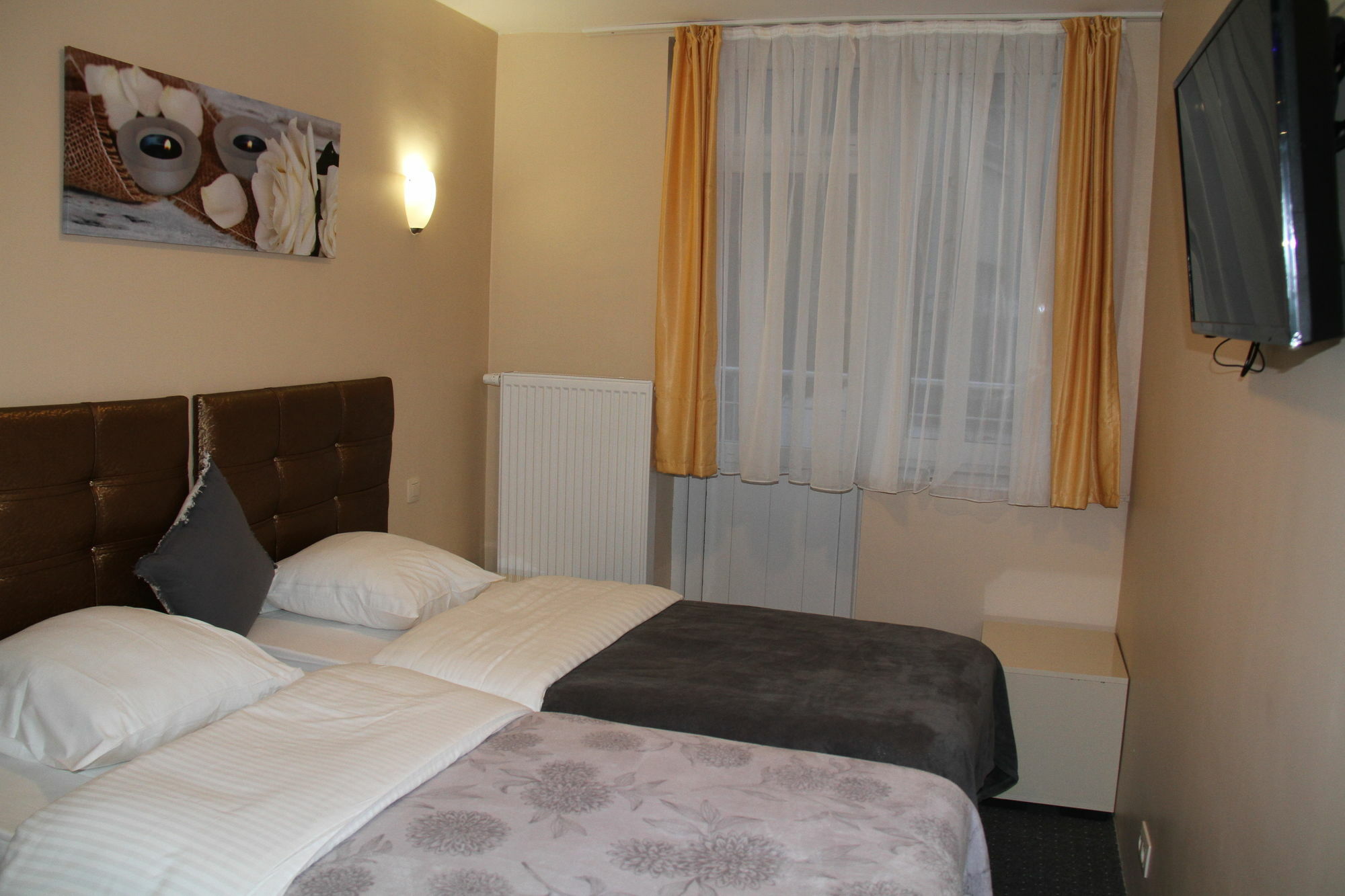 Hotel Meribel Saint-Josse-ten-Noode Екстер'єр фото