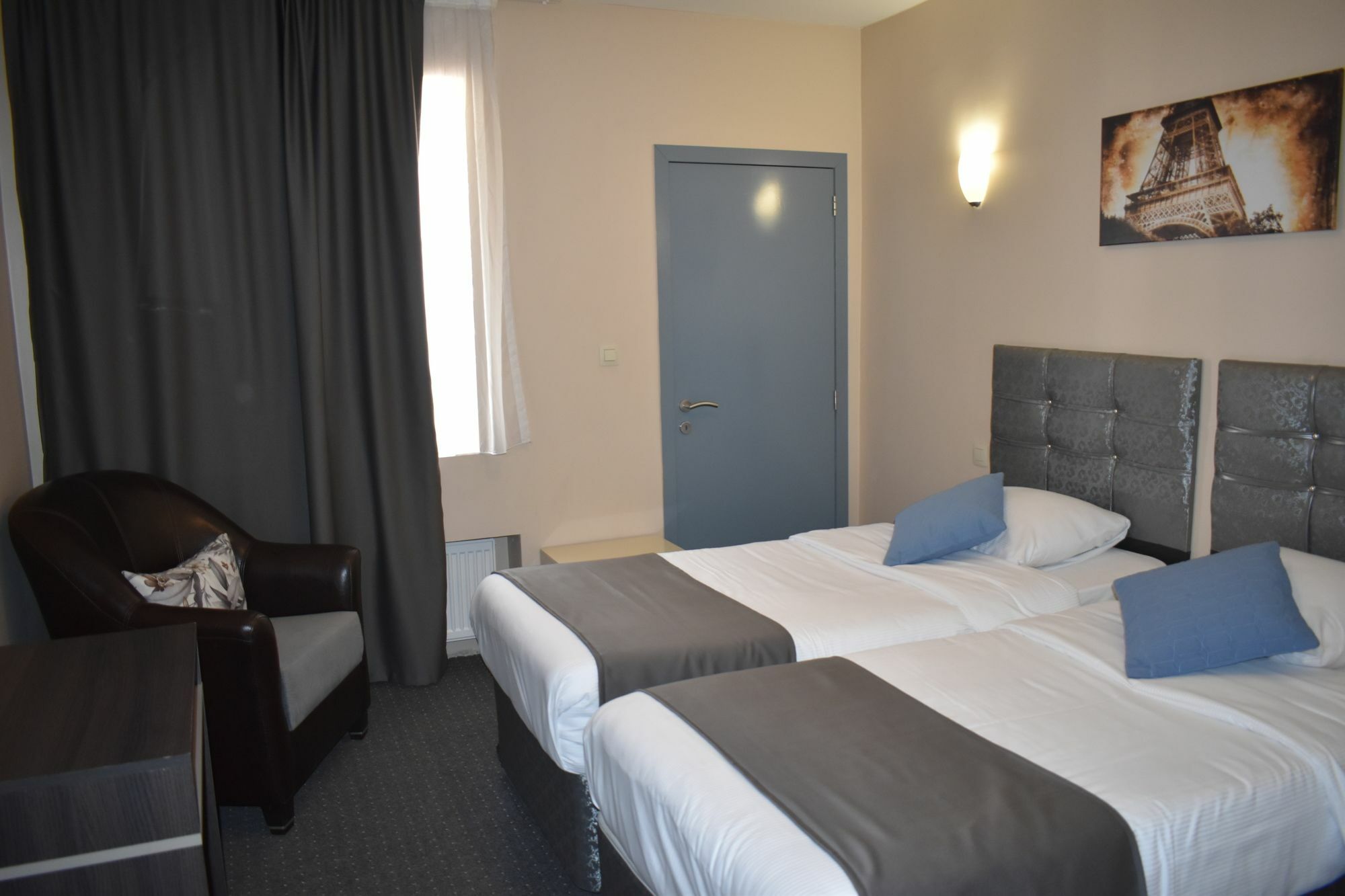 Hotel Meribel Saint-Josse-ten-Noode Екстер'єр фото