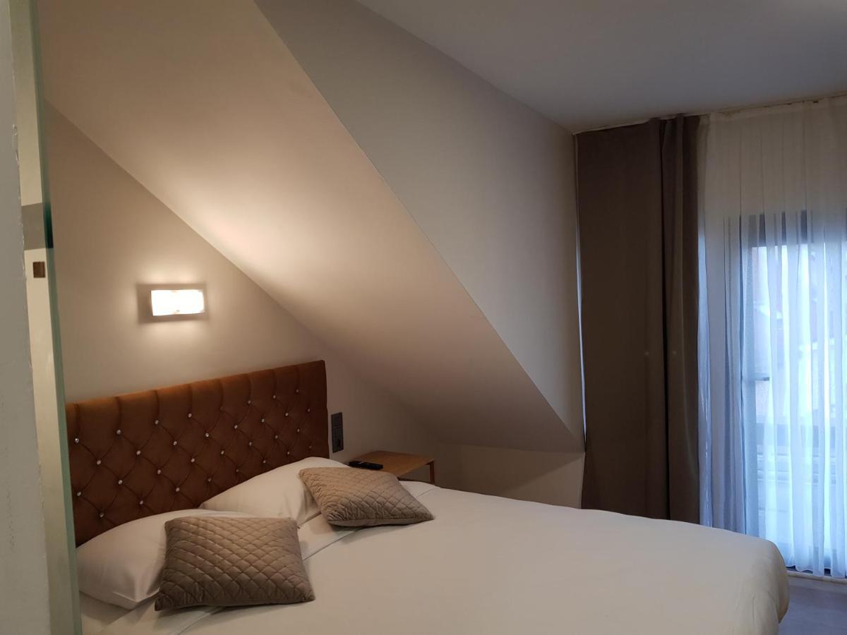 Hotel Meribel Saint-Josse-ten-Noode Екстер'єр фото