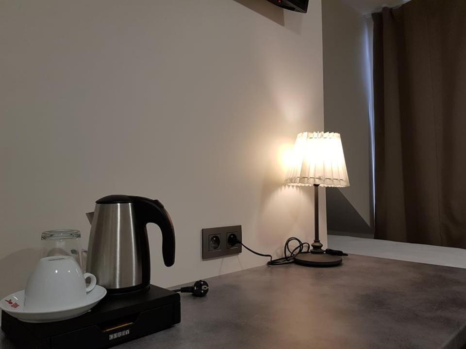 Hotel Meribel Saint-Josse-ten-Noode Екстер'єр фото